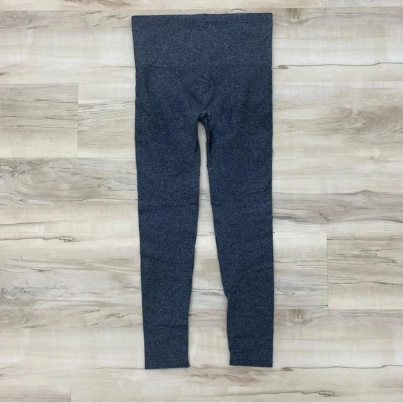 SPANX Grey Tight / Legging - Size Medium - Picture 6 of 6